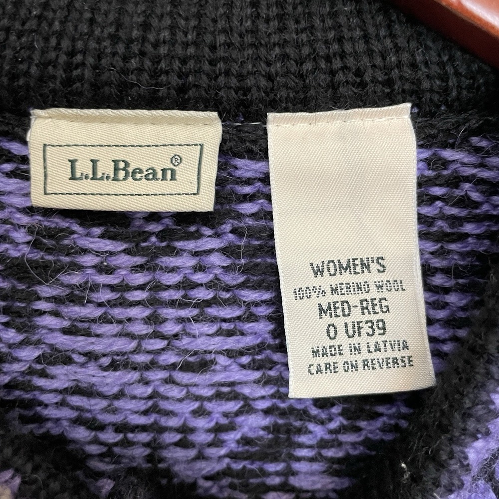 Vtg Women's L.L. BEAN Nordic CARDIGAN SWEATER, Wool MED  Preppy Purple SNOWFLAKE - Picture 7 of 10